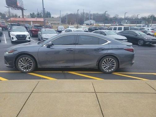 2024 Lexus ES 350 Ultra Luxury