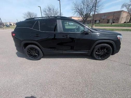Ebony Twilight Metallic 2023 GMC Terrain SLE