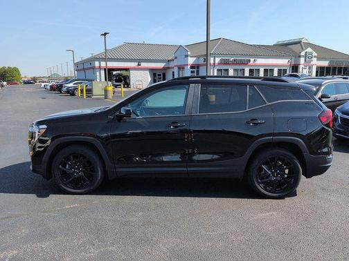 Ebony Twilight Metallic 2023 GMC Terrain SLE