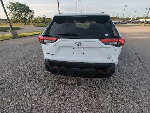 Ice 2025 Toyota RAV4 XLE