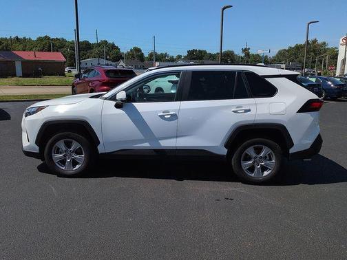 Ice 2025 Toyota RAV4 XLE