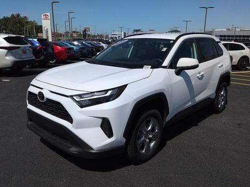 Ice 2025 Toyota RAV4 XLE