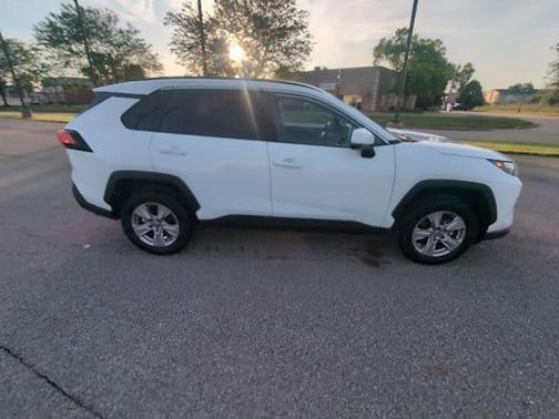 Ice 2025 Toyota RAV4 XLE