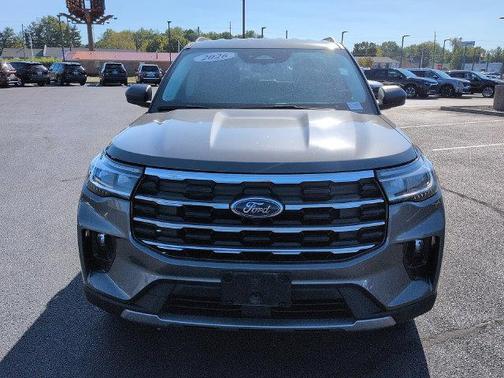 Carbonized Gray Metallic 2026 Ford Explorer Active