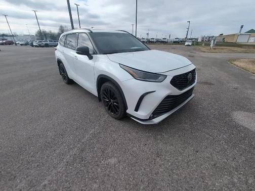 2023 Toyota Highlander XSE