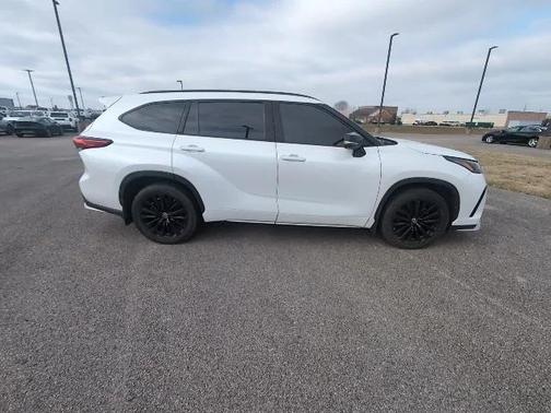 2023 Toyota Highlander XSE