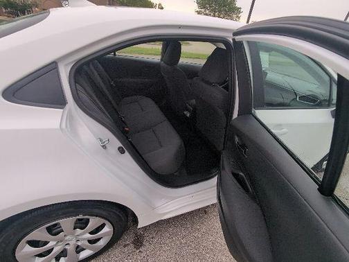 Ice 2025 Toyota Corolla LE