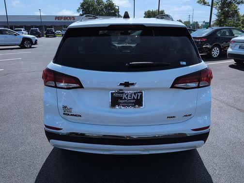 White 2022 Chevrolet Equinox RS