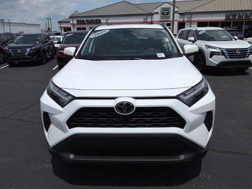 Ice 2025 Toyota RAV4 XLE