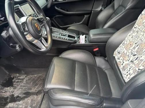 2016 Porsche Macan Turbo