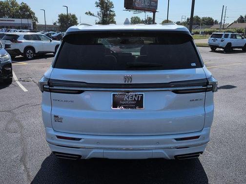 White Frost Tricoat 2025 Buick Enclave Avenir FWD