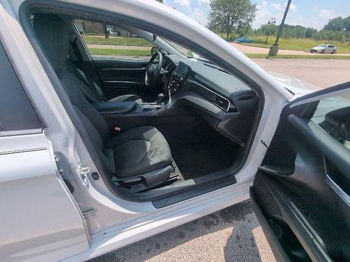 Ice Edge 2023 Toyota Camry LE