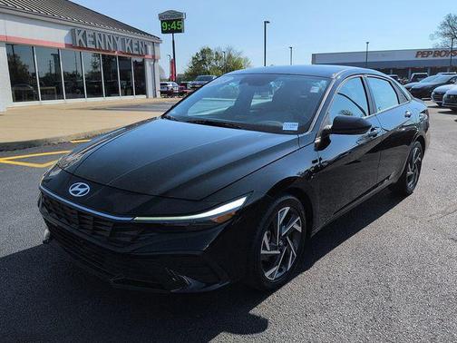 2025 Hyundai ELANTRA Sport