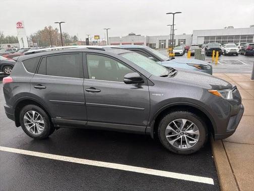 2016 Toyota RAV4 Hybrid XLE