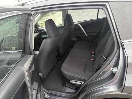 2016 Toyota RAV4 Hybrid XLE