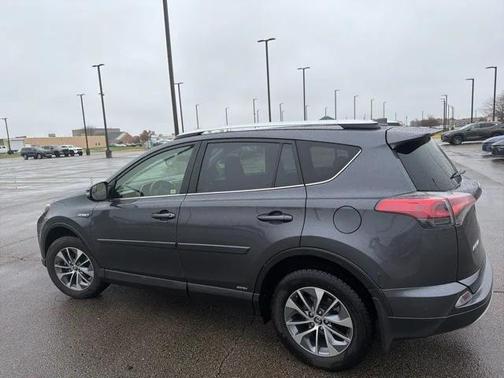 2016 Toyota RAV4 Hybrid XLE
