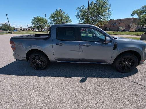 Carbonized Gray Metallic 2025 Ford Maverick Lobo Standard