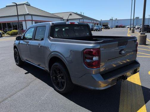 Carbonized Gray Metallic 2025 Ford Maverick Lobo Standard