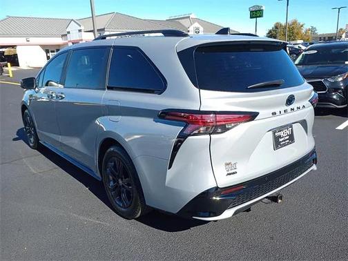 2025 Toyota Sienna XSE 7 Passenger