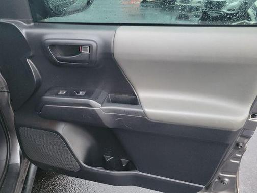 2020 Toyota Tacoma SR