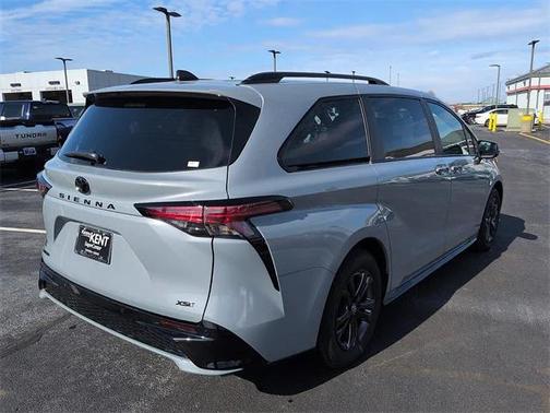 2026 Toyota Sienna XSE 7 Passenger