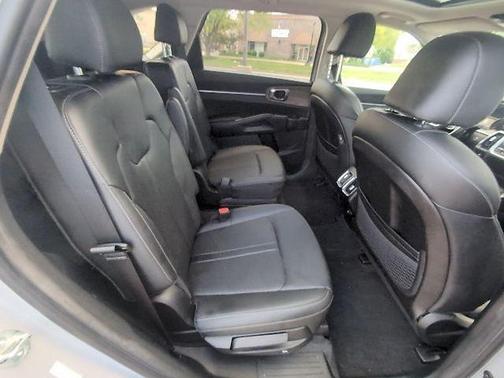 Wolf Gray 2023 Kia Sorento EX