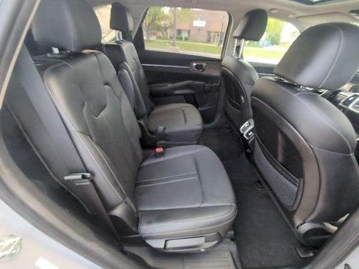 Wolf Gray 2023 Kia Sorento EX