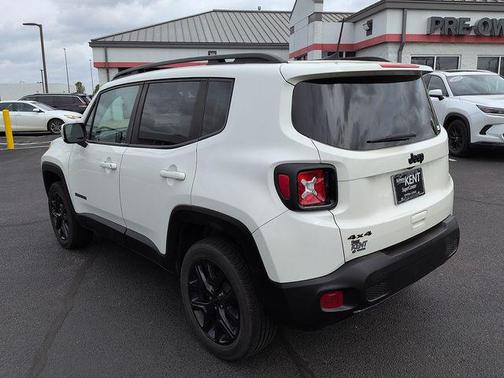 Alpine White Clearcoat 2019 Jeep Renegade Latitude