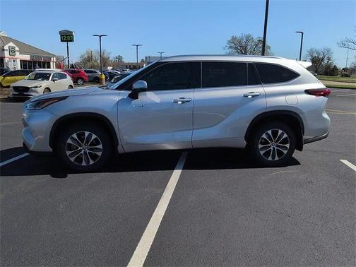 2021 Toyota Highlander Hybrid XLE