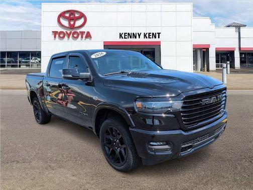 Diamond Black Crystal Pearlcoat 2026 RAM 1500 Laramie