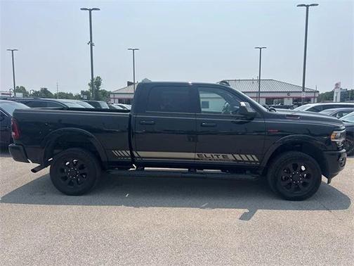 2021 RAM 2500 Laramie Crew Cab 4x4 6'4' Box