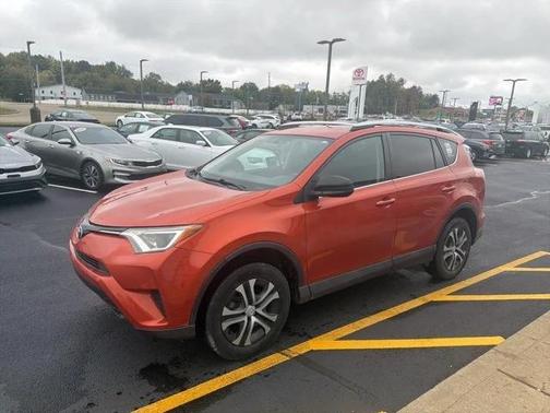 2016 Toyota RAV4 LE