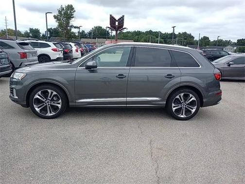 2022 Audi Q7 55 Prestige