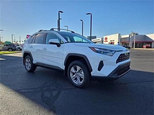 2025 Toyota RAV4 XLE