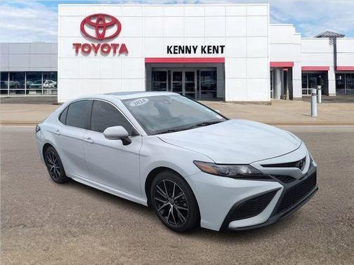 Ice Edge 2024 Toyota Camry SE