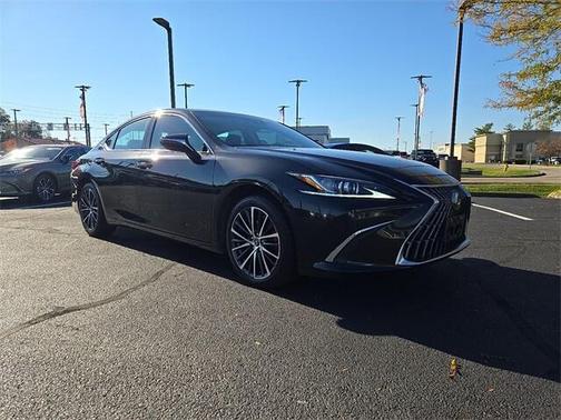 2022 Lexus ES 350 Base