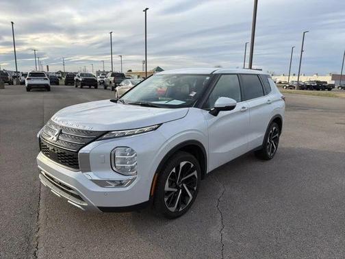 2022 Mitsubishi Outlander SE