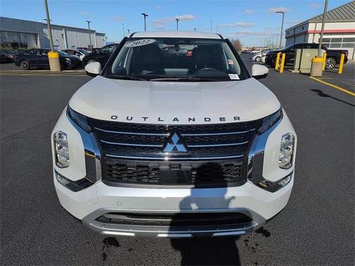 2022 Mitsubishi Outlander SE