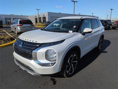 2022 Mitsubishi Outlander SE