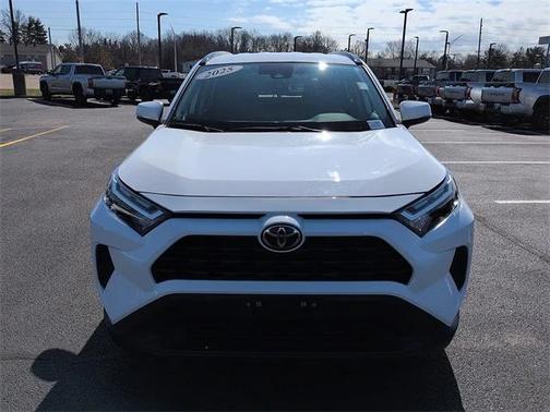 2025 Toyota RAV4 XLE