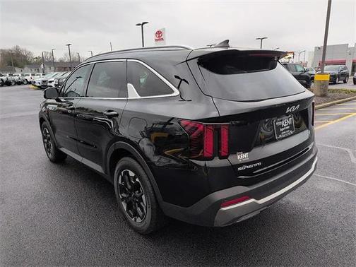 2025 Kia Sorento S