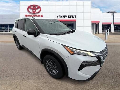 Everest White Pearl 2025 Nissan Rogue S