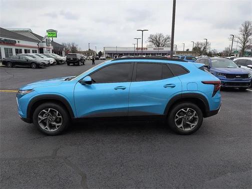 2025 Chevrolet Trax LT