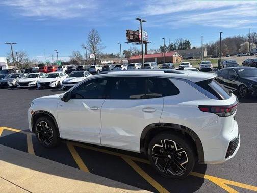 2026 Volkswagen Tiguan 2.0T SEL R-Line 4MOTION