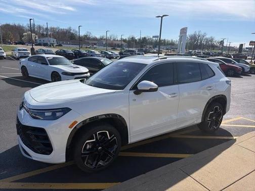 2026 Volkswagen Tiguan 2.0T SEL R-Line 4MOTION