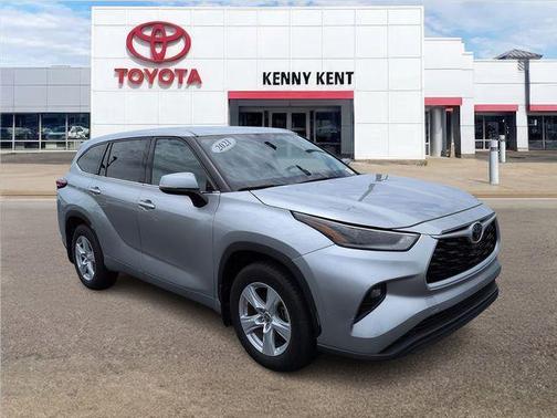 Celestial Silver 2021 Toyota Highlander LE