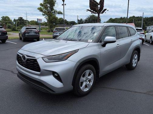 Celestial Silver 2021 Toyota Highlander LE