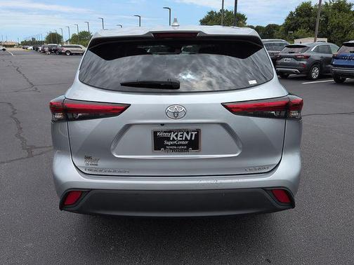 Celestial Silver 2021 Toyota Highlander LE