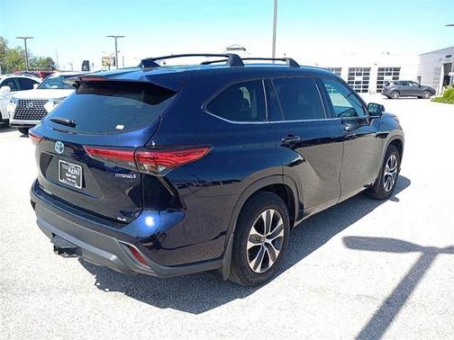 2020 Toyota Highlander Hybrid XLE