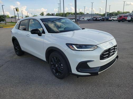 Platinum White Pearl 2024 Honda HR-V 2WD Sport